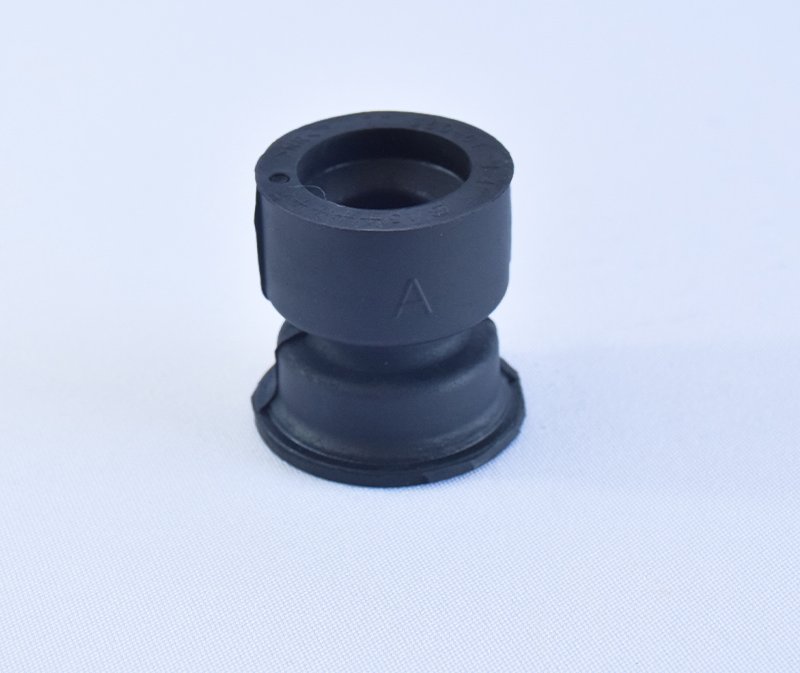 Toyota Revo Cab Mount Rubber Front 2015 Genuine OEM 52202-0K100